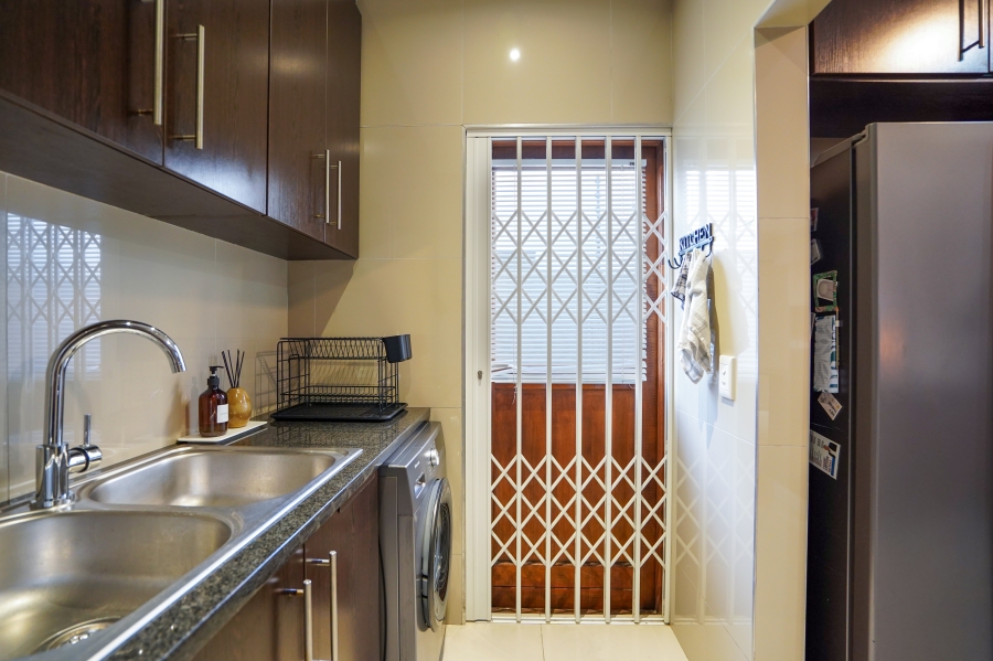 3 Bedroom Property for Sale in Parklands North Western Cape